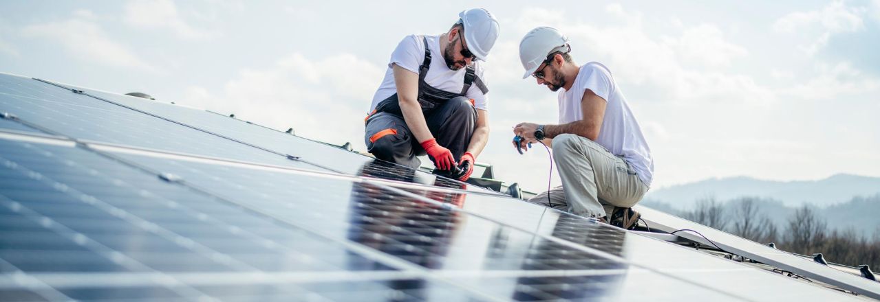 Montering av solenergi på tak