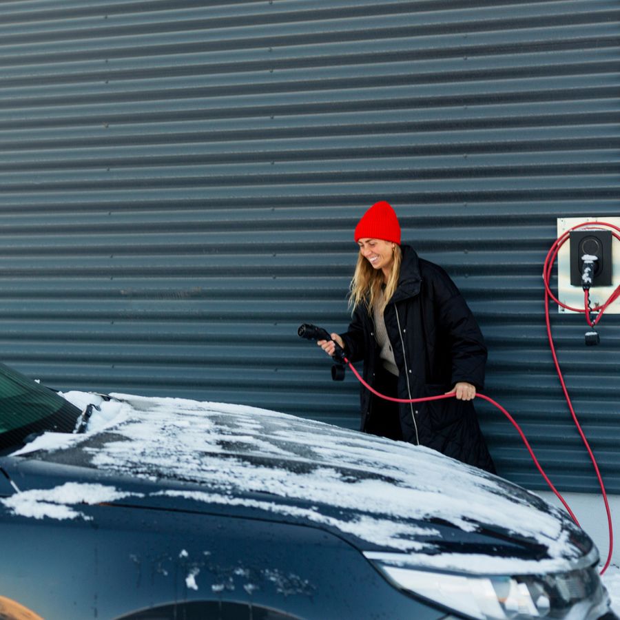Elbil lades om vinteren
