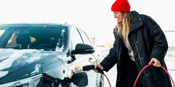 Elbil lades om vinteren