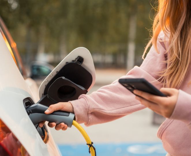 Elbillading styres med mobiltelefon